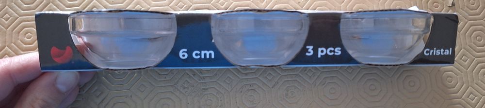 Taças pequenas em vidro