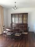 Móvel sala de jantar com mesa e 6 cadeiras