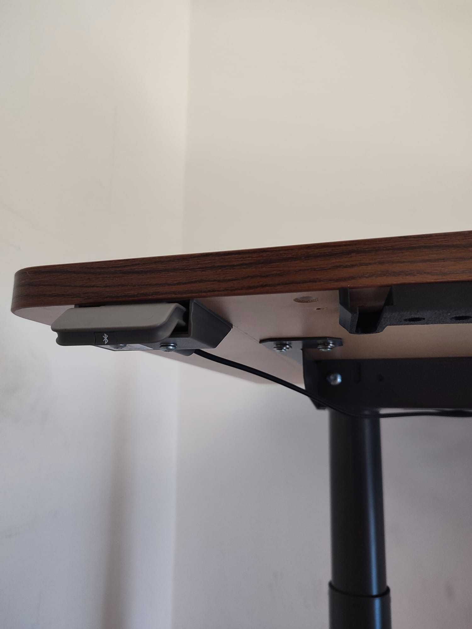 Secretária Motorizada IDASEN ( base + tampo ) IKEA
