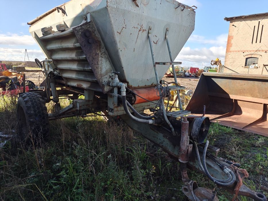 Rozsiewacz do wapna i nawozu fortschritt d038