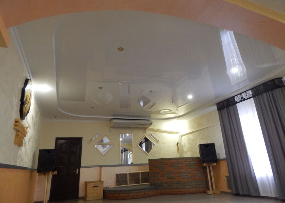 Найнижча ціна на натяжні стелі