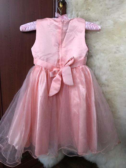 Нарядное платье на девочку для вашей принцессы новогоднее
