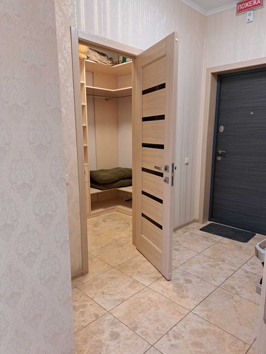 Чудовий варіант! Простора квартира ,метро Харківська!