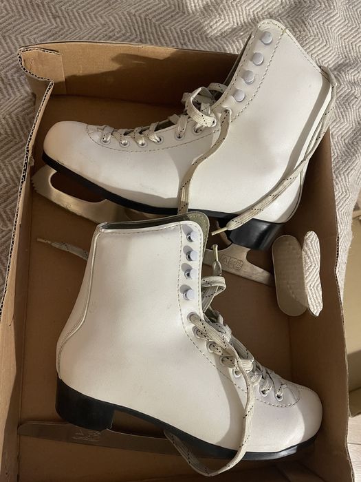 Ковзани білі жіночі 39р