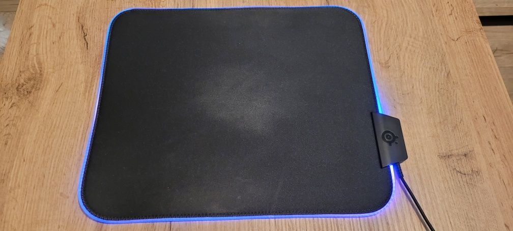 Podkładka mata steelseries podświetlana  32x27