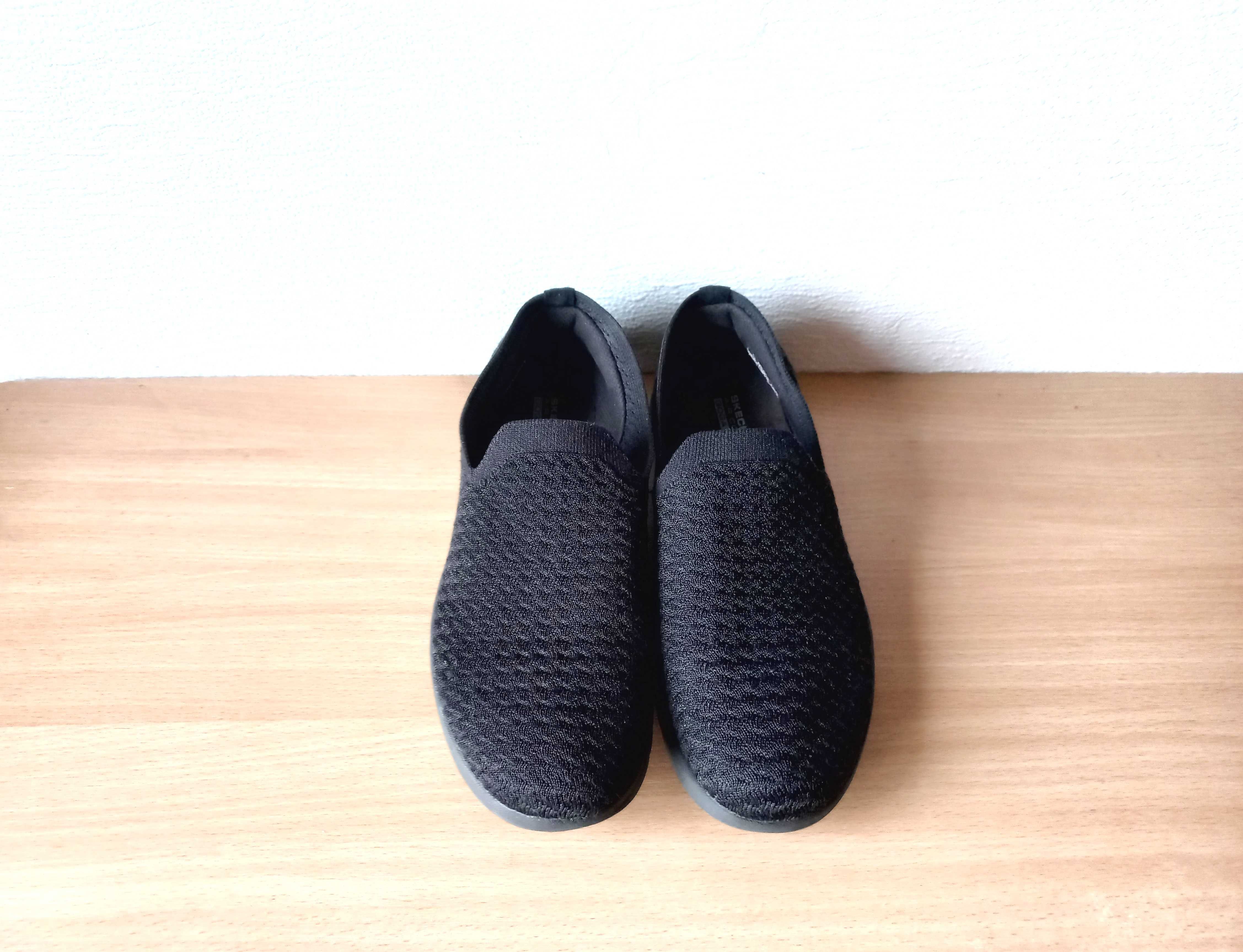 Чудові сліпони мокасини Skechers On the GO Flex 38 р.