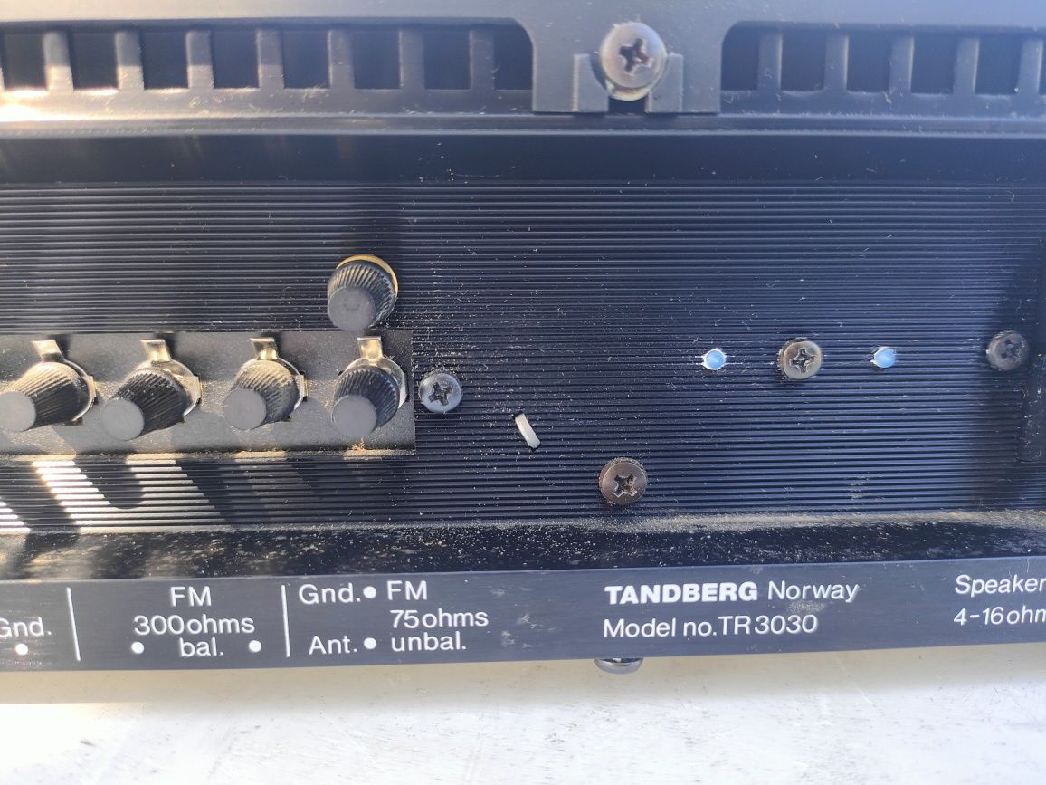 Amplituner TANDBERG TR-3030