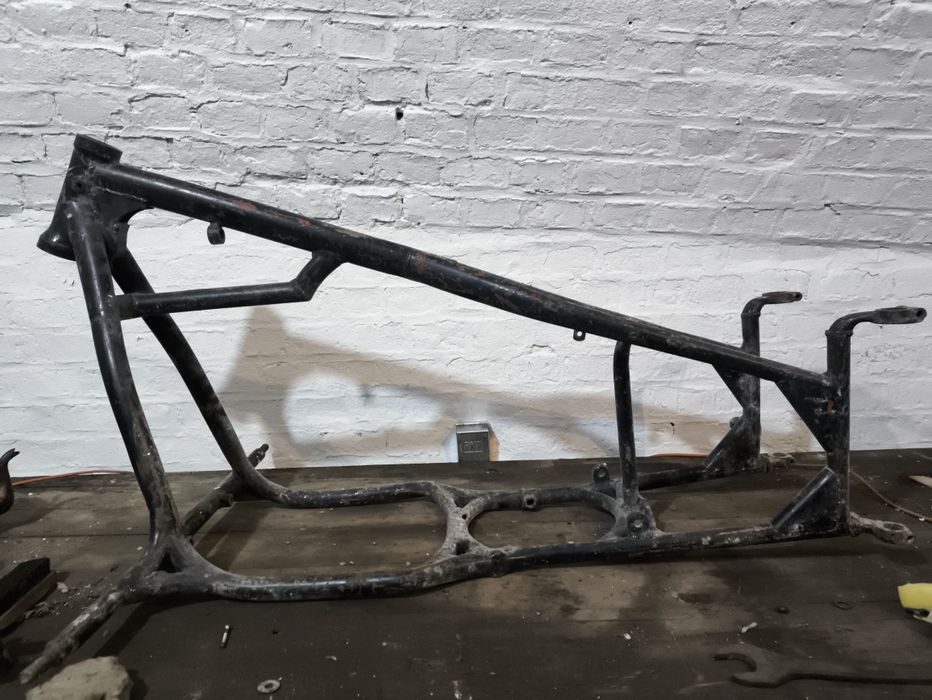 Rama m72 Ural pod silnik samochodowy