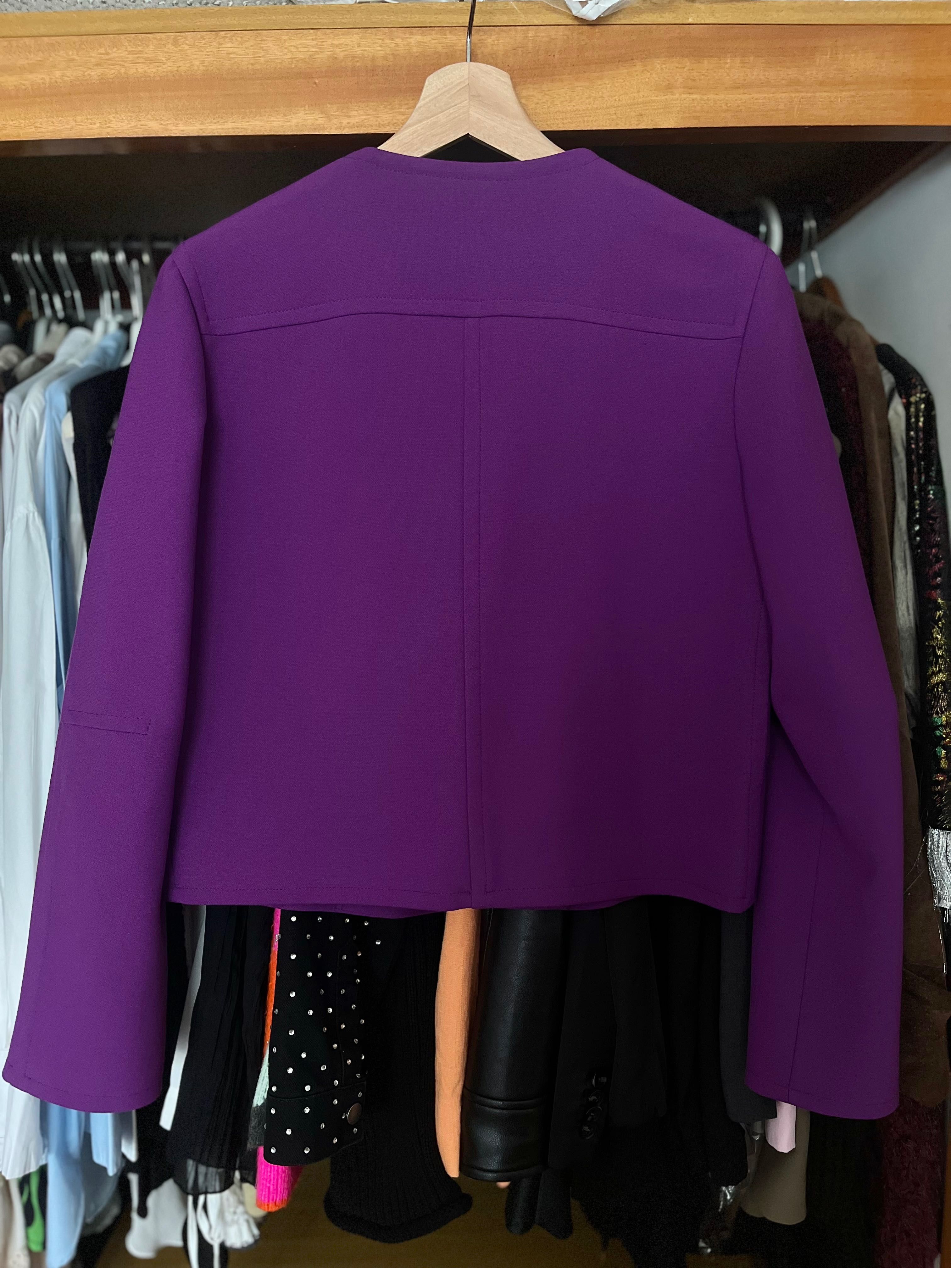 Casaco curto roxo
