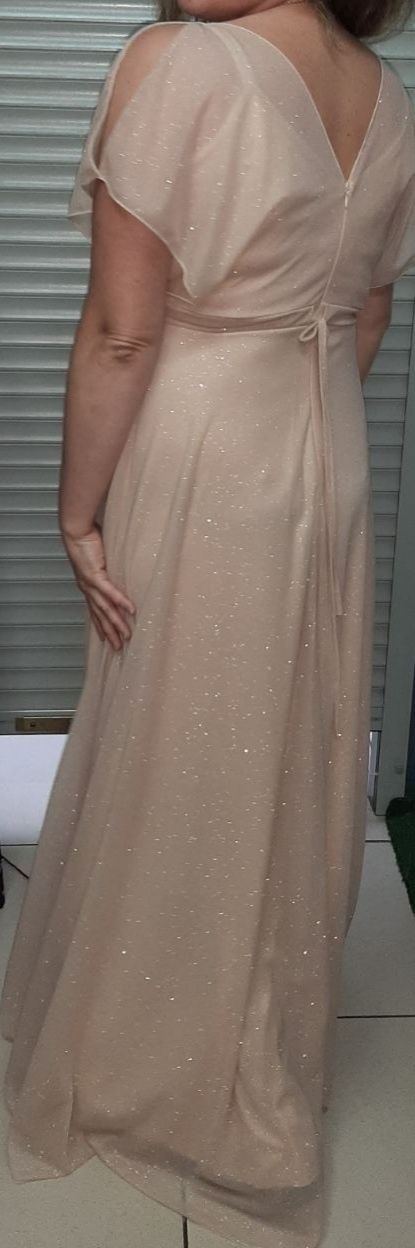 Платье вечернее  в пол , бежевое с блёстками 48 размер