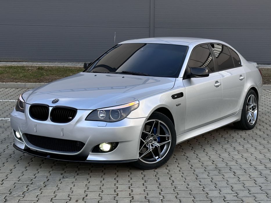 BMW     E60    530і