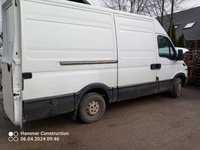 Sprzedam Renault Kongo 1,4 benzyna, Iveco Daily 2.8 diesel Stan dobry