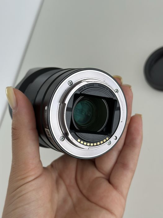 Ширококутний Обʼєктив Sony FE 28 mm f/2.0 (SEL28F20)