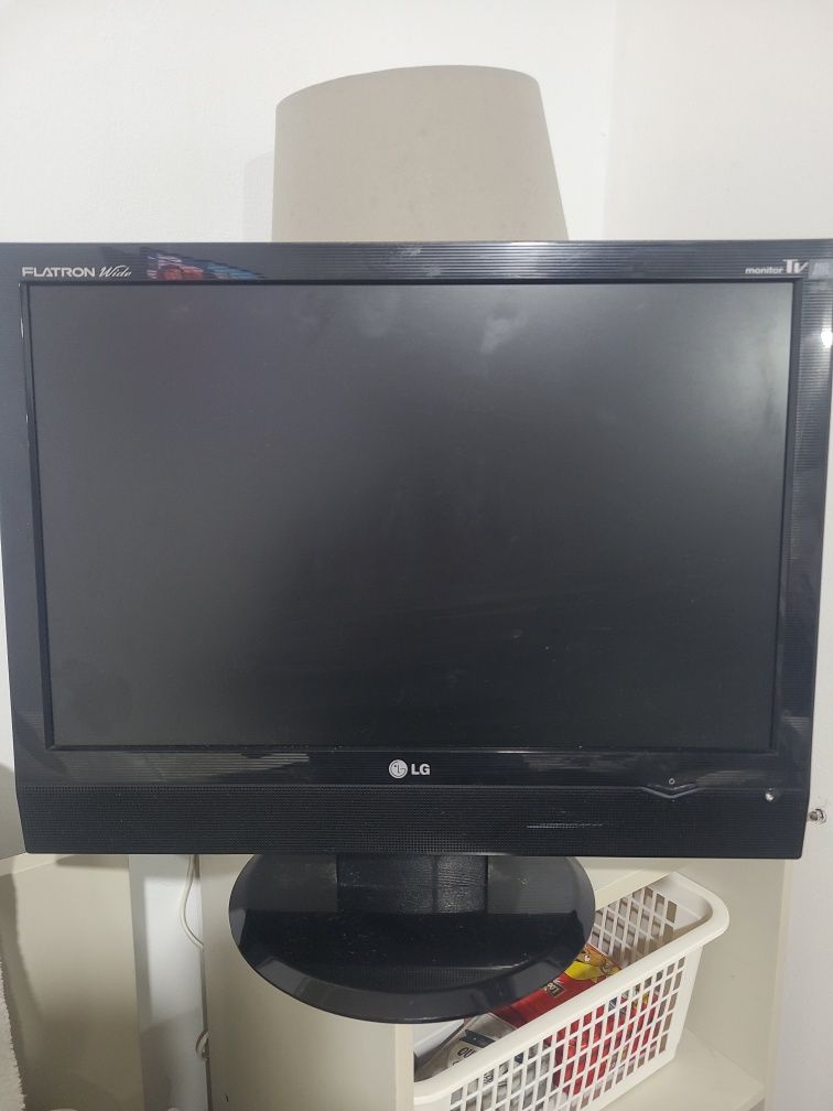 Tv/ monitor LG  sem comando