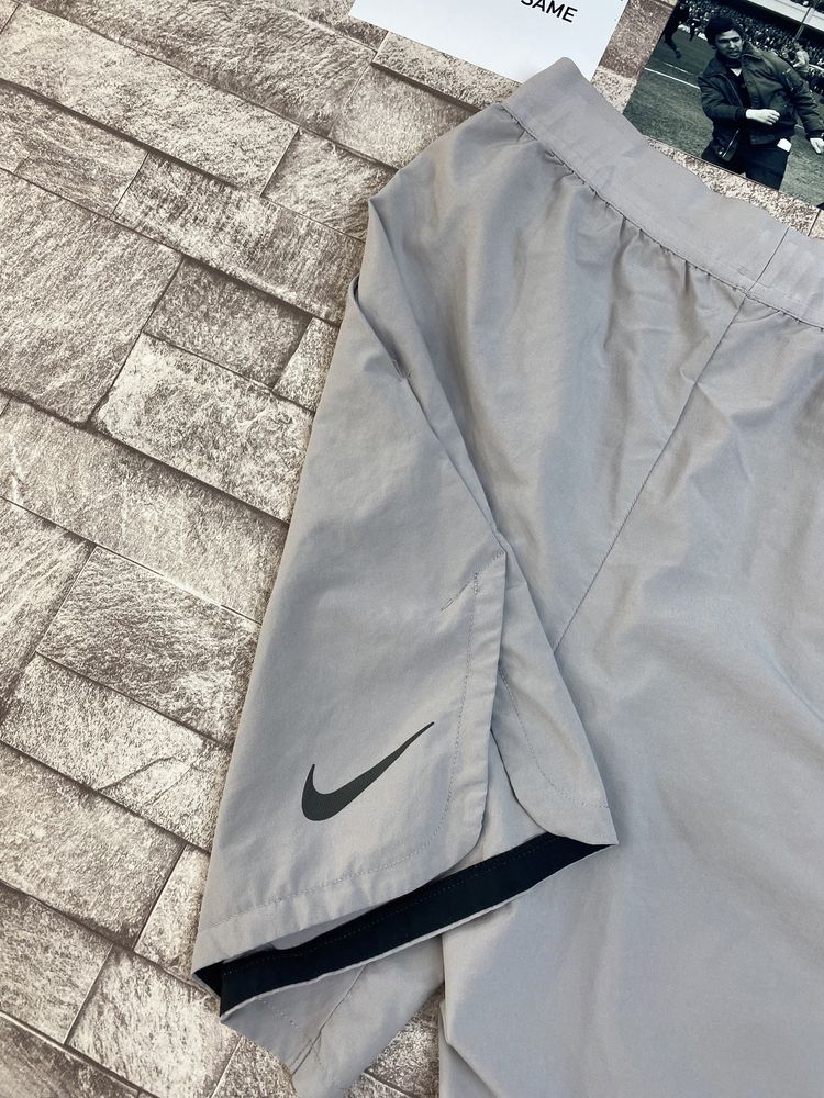 Шорти Nike Swoosh Dri Fit M