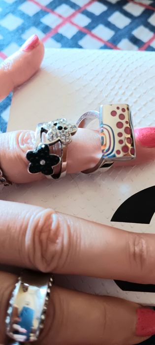 Aneis one swatch novos