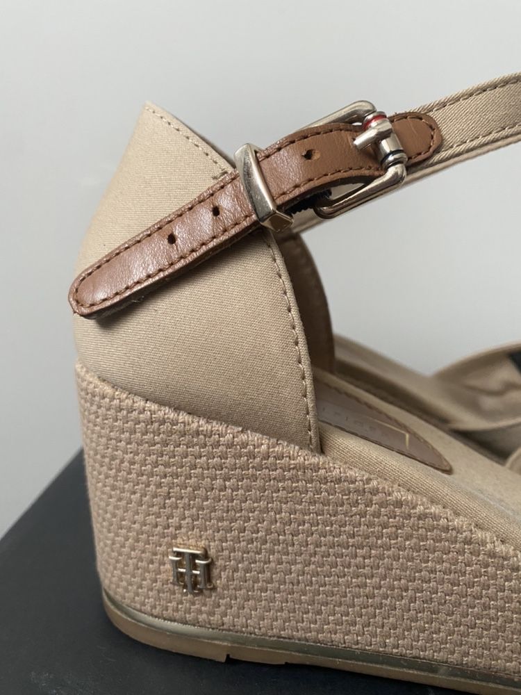 Koturny Tommy Hilfiger 37 - jak nowe! Nowy model!