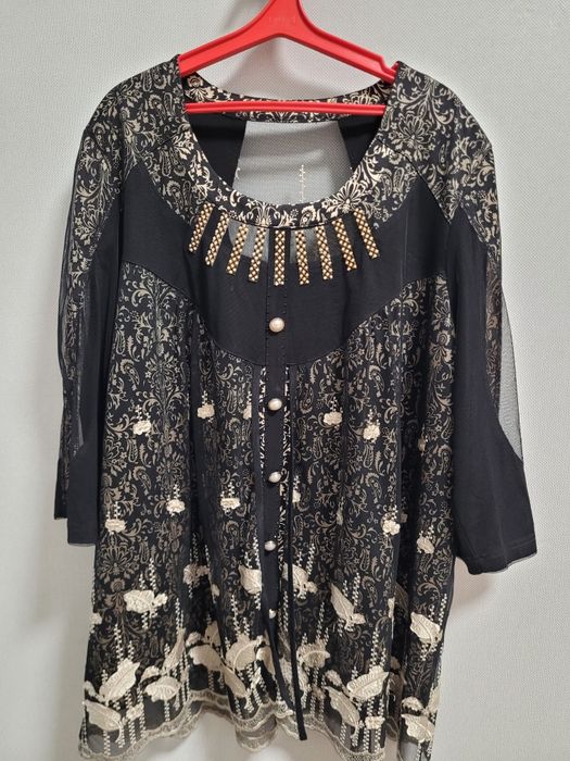 Нарядна святкова блуза кофта 56-60 розміру 4XL-5XL