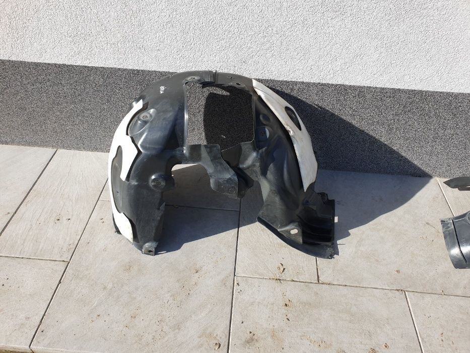 RENAULT MEGANE III 3 nadkole prawe prawy przód kompletne