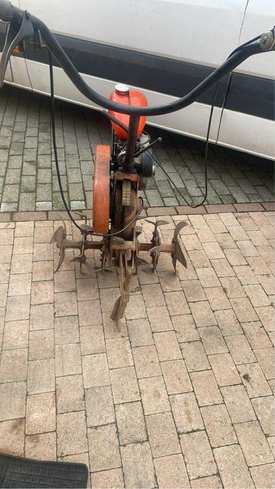 Glebogryzarka dwusuwowa