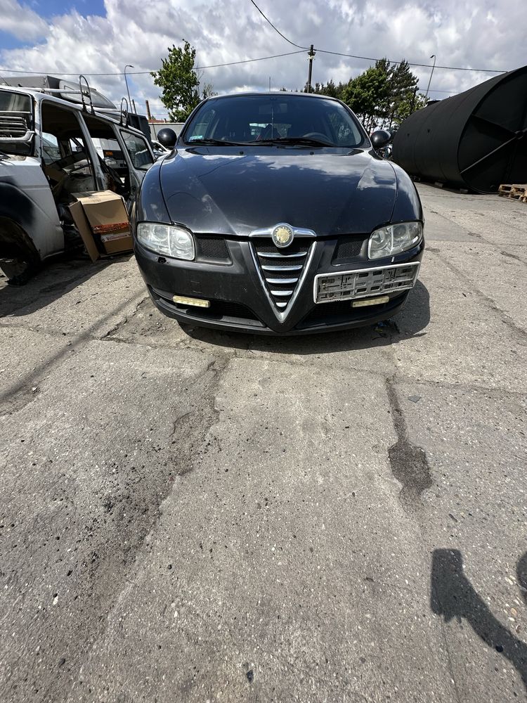 Zderzak Alfa Romeo GT 639 Zderzak przedni Alfa GT Spryski xenon
