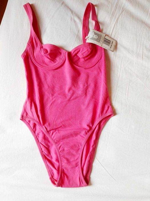 Body rosa com soutien