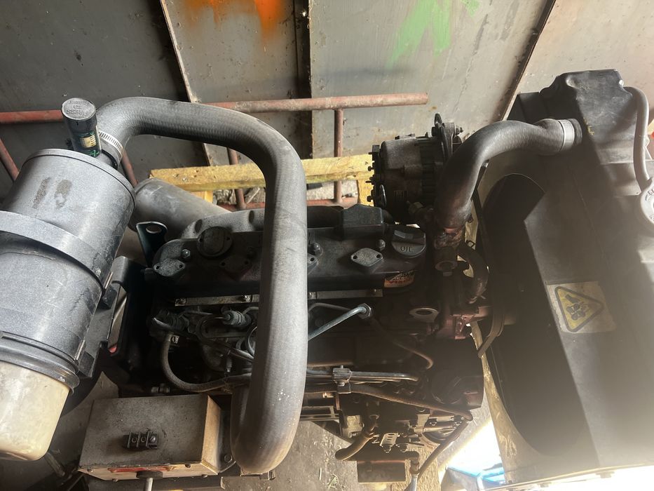 Silnik Kubota v1505 diesel 4 cyl