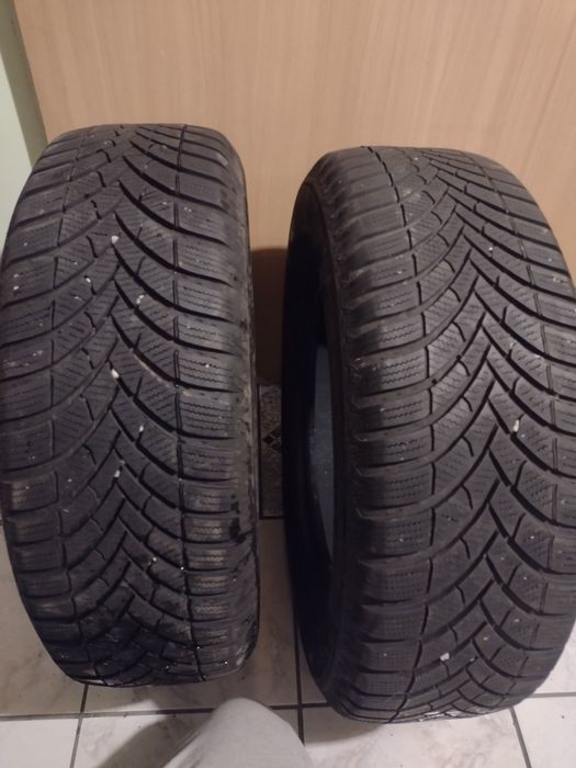 2 Opony zimowe 215 65 r16 bieżnik 6mm rok 2021