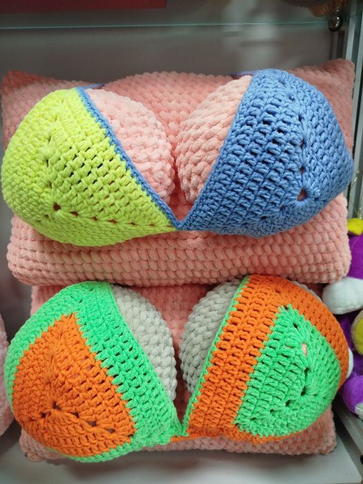 Подушка "Грудь "