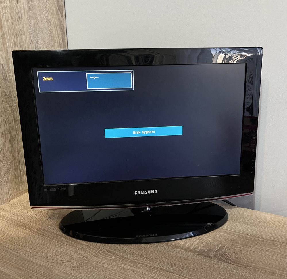 Telewizor Samsung 22”