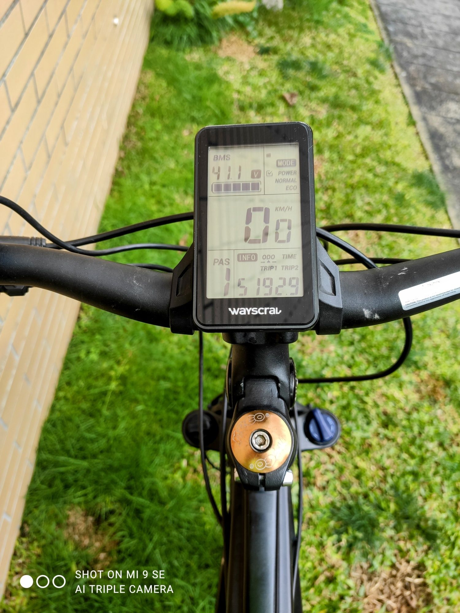 Bicicleta elétrica Wayscral Anyway E200. Melhorada c/ apgrades 
- Bici