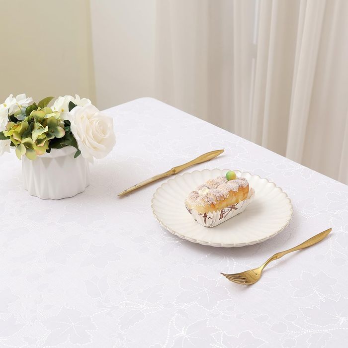 Smiry Obrus Wodoodporny Zmywalny 140 x 140 cm Ozdobny Duży Biały