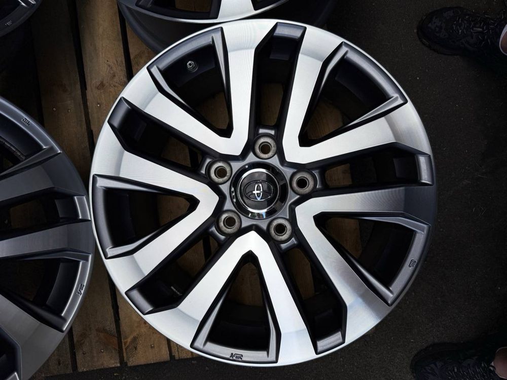 Оригінальні диски R20 5*150 Toyota Land Cruiser 200