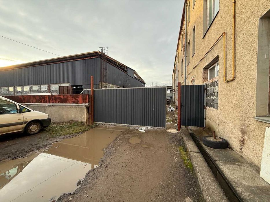 Продам виробничо-складське приміщення в м. Калуш 2000м2