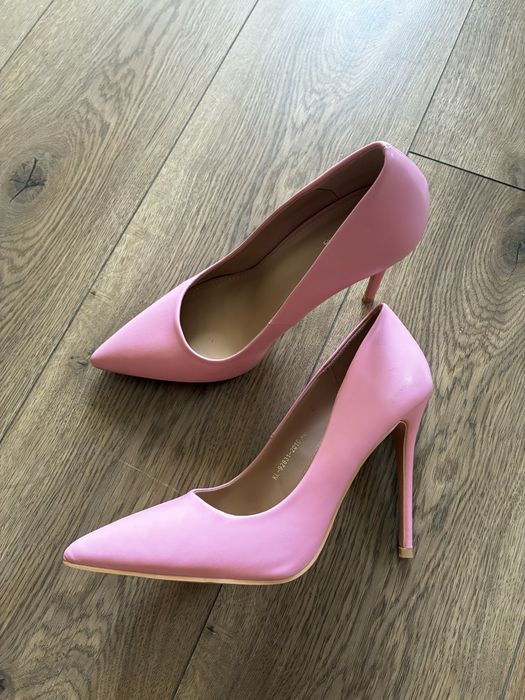 Różowe szpilki DeeZee 40