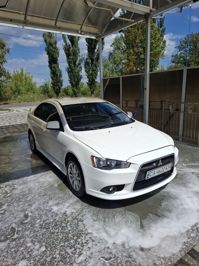 Mitsubishi Lancer X 2013