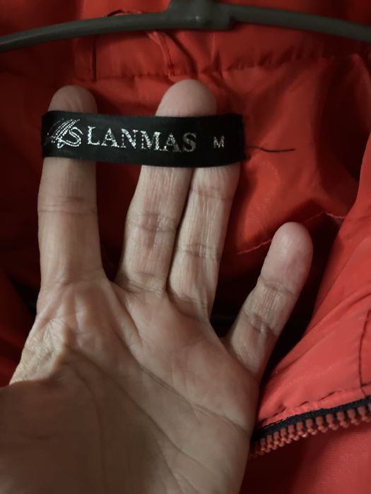 Жіноча демісезонна яскрава куртка Lanmas, розмір М