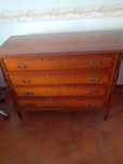 Movel de quarto com gavetas