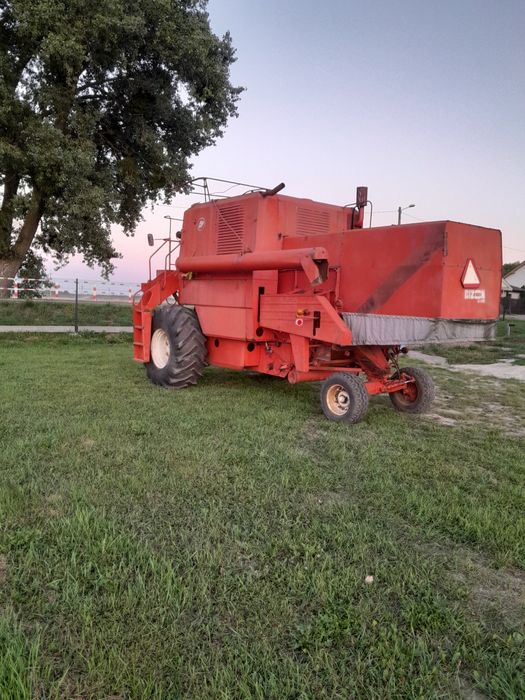 Kombajn bizon Z 056