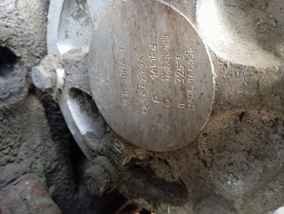 Продам насос НШ 100 А-3 з приводом