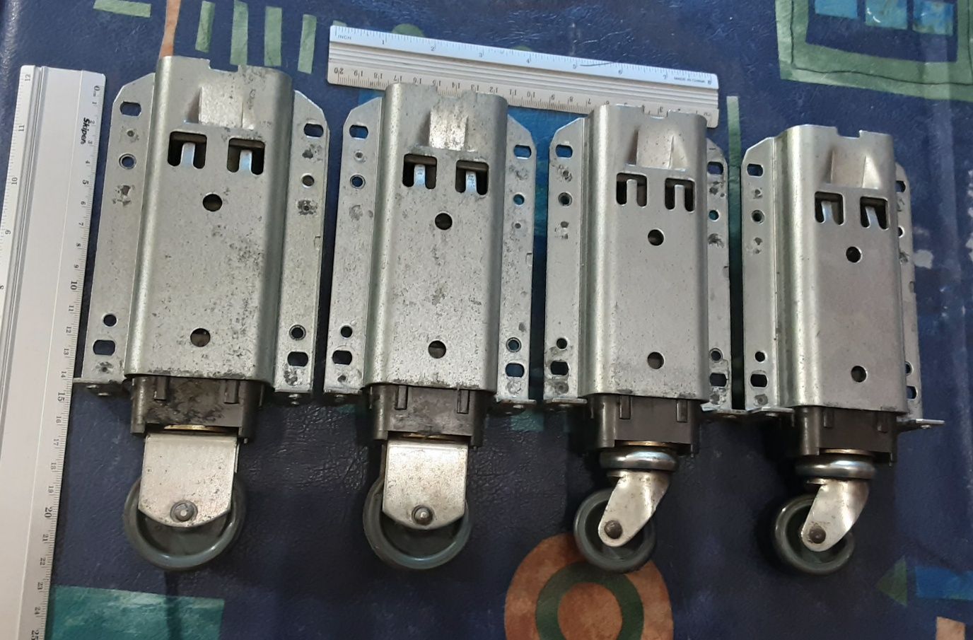 Ножки-ролики от немецкой стиральной машинки AEG Lavamat 240