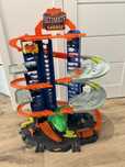 Hot Wheels Ultimate garage