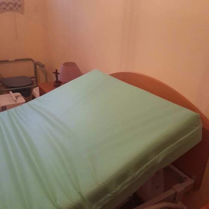 Cama articulada elétrica