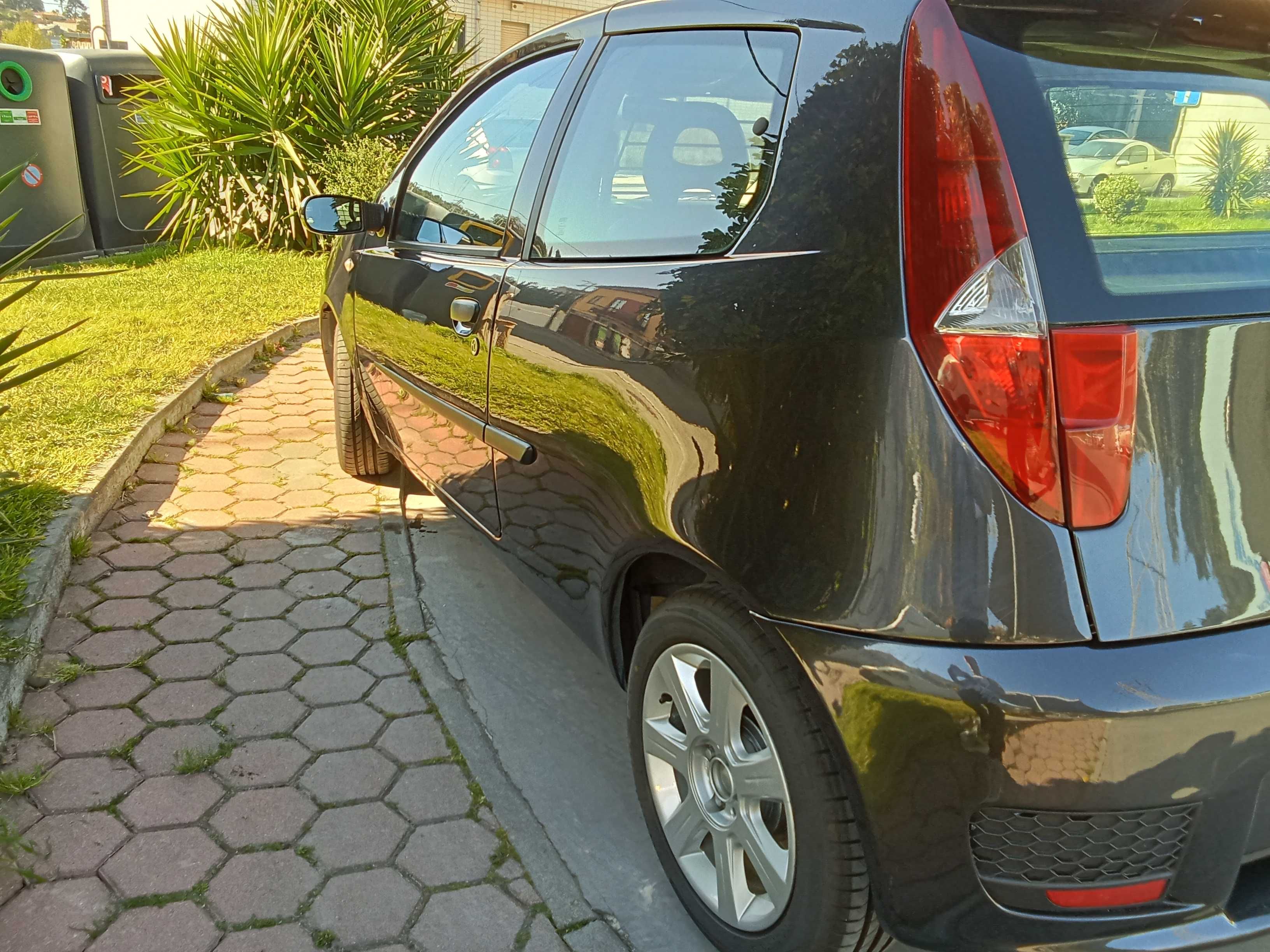 Fiat Punto 1.3 MultiJet versão Sport.