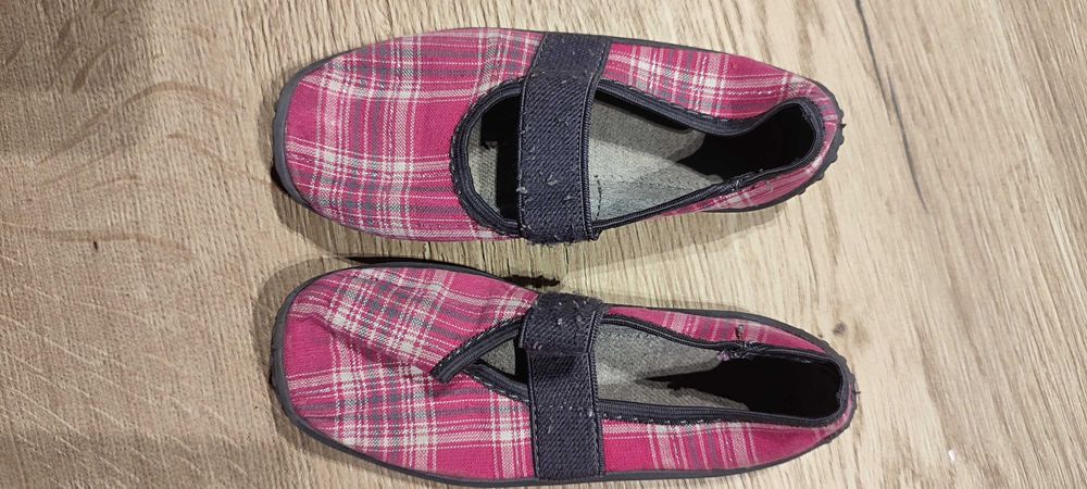 kapcie dziewczęce buciki zetpol rozm. 25