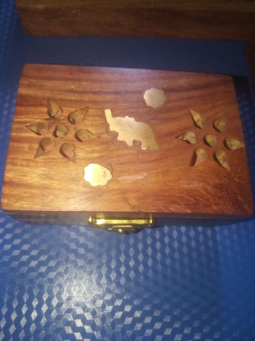 шкатулки из розового дерева