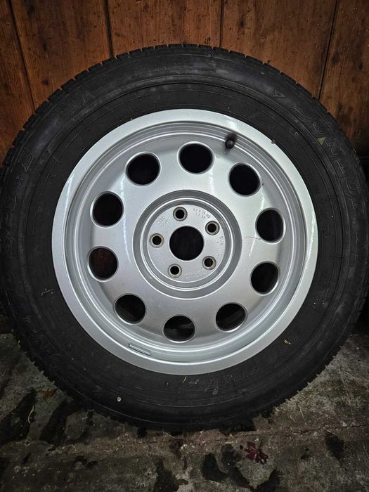 Komplet kół aluminiowych z oponami zimowymi Audi A3 8L 195/65 R15