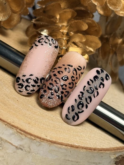 Stylizacja paznokci Paznokcie żelowe