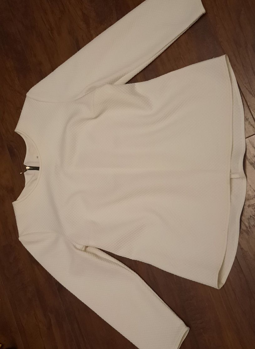 Bluzka damska biala rozmiar 42, material tloczony