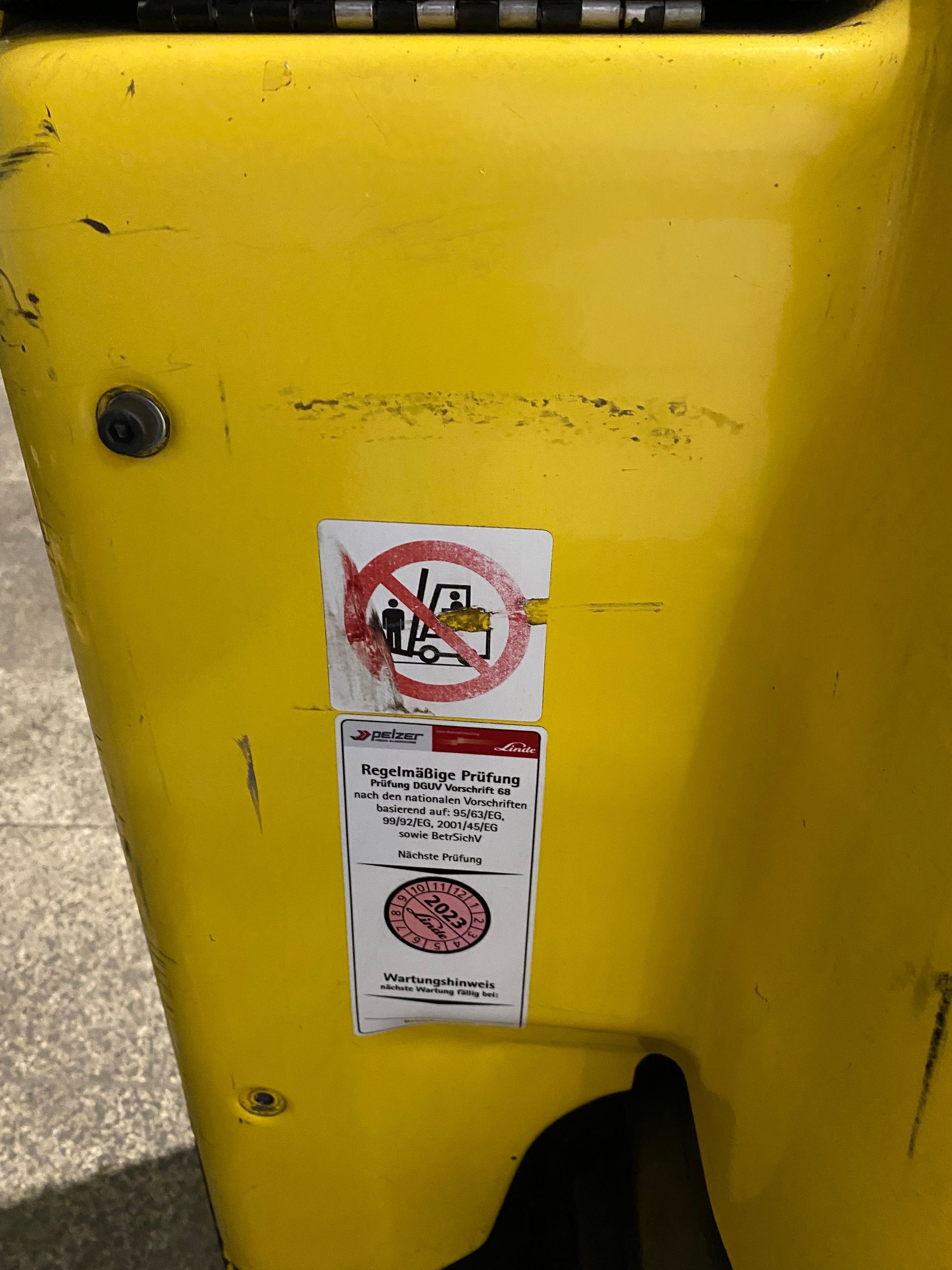 Wózek paletowy paleciak elektryczny